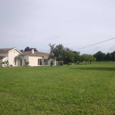 Studio + Combles Amenages Fontet Exterior foto